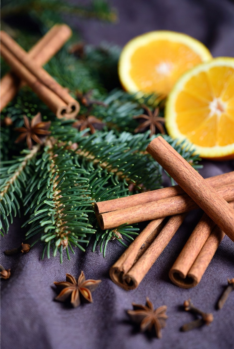 Cinnamon and orange holiday arrangement Cinnamon and orange holiday arrangement