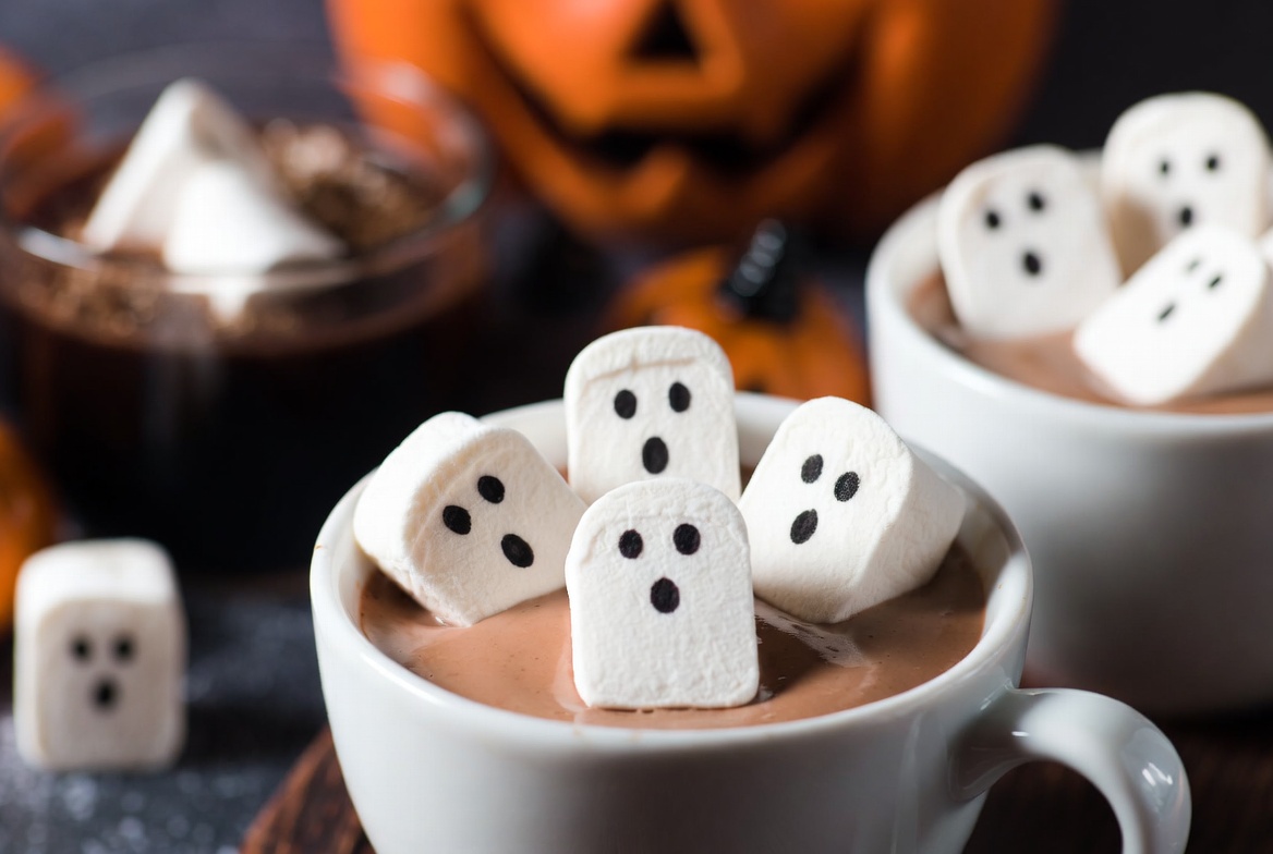 Halloween hot chocolate with ghost marshmallows Halloween hot chocolate with ghost marshmallows