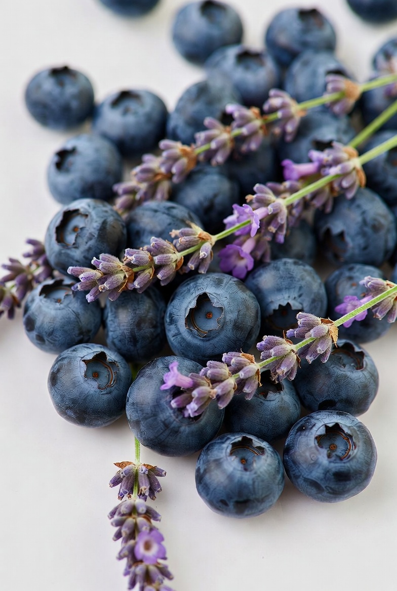 Blueberries with Lavender Blueberries with Lavender