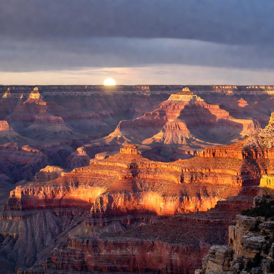 Grand Canyon Sunset with Sun Grand Canyon Sunset with Sun