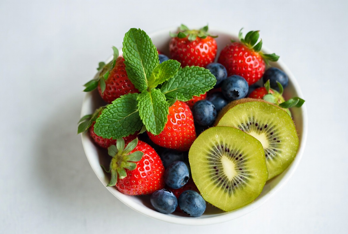 Strawberries Blueberries Kiwi Mint Bowl Strawberries Blueberries Kiwi Mint Bowl
