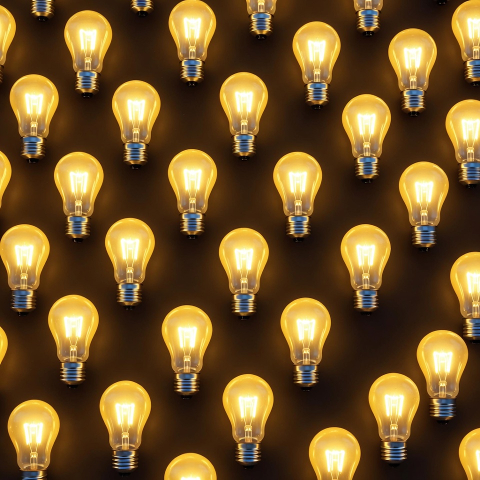 Bright Light Bulbs Pattern Background Bright Light Bulbs Pattern Background