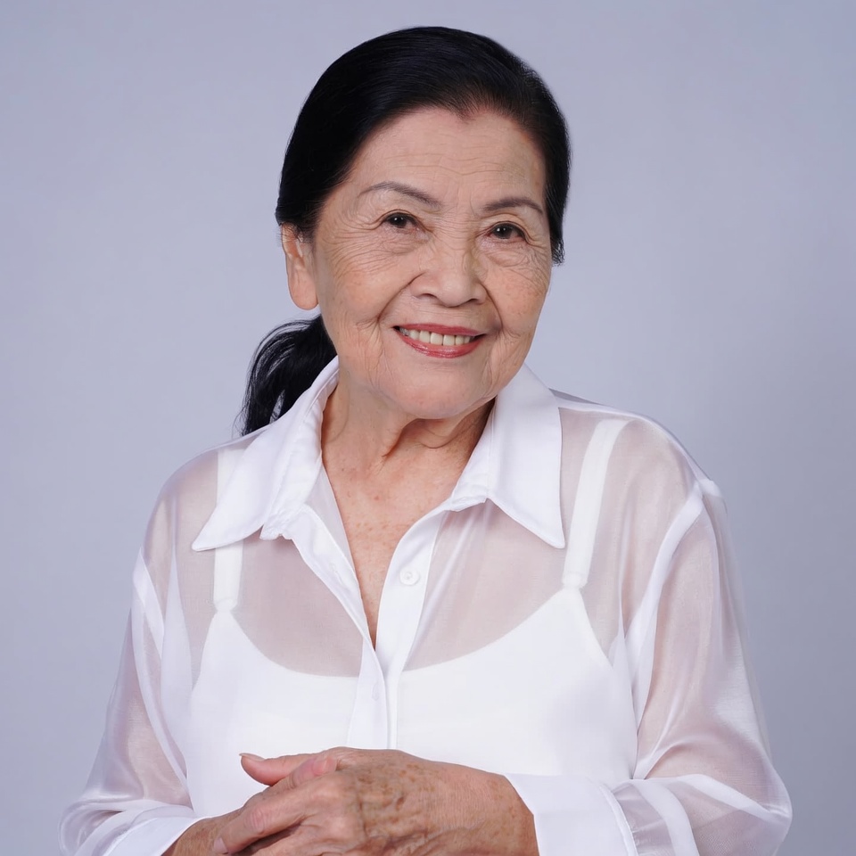 Elderly Asian woman smiling Elderly Asian woman smiling