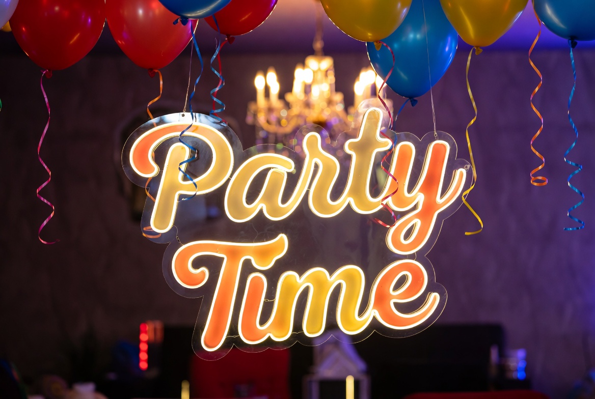 Party Time Neon Sign with Balloons Party Time Neon Sign with Balloons