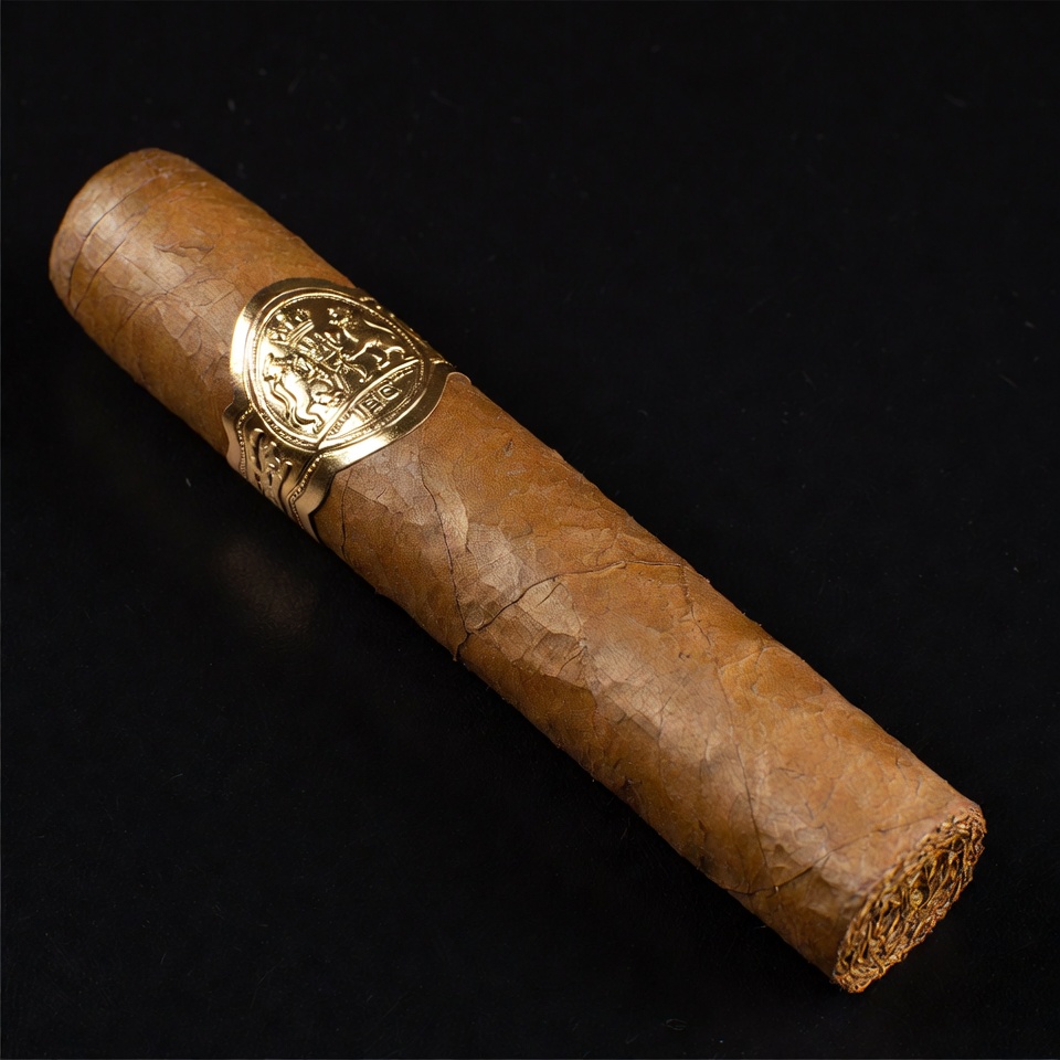Premium Cigar with Gold Band Premium Cigar with Gold Band