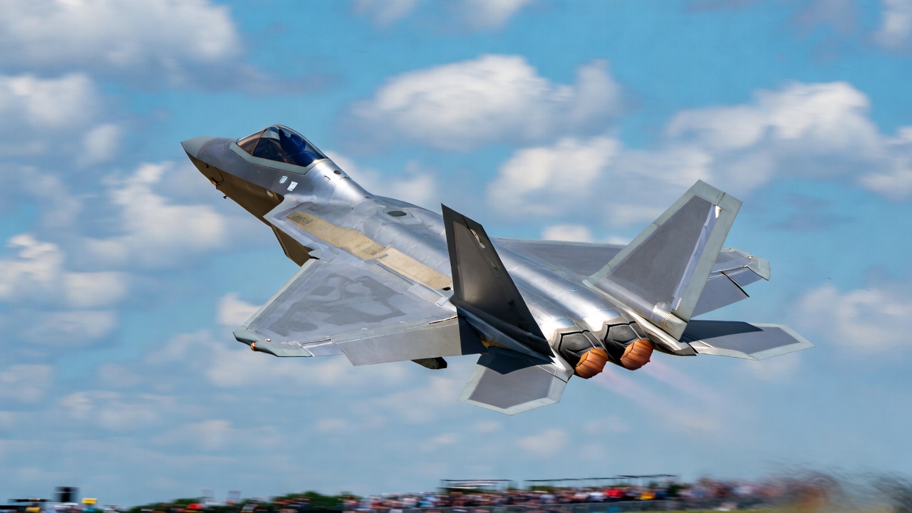 F-35 Fighter Jet Taking Off F-35 Fighter Jet Taking Off