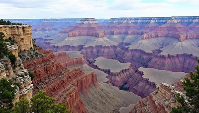 Grand canyon showcases stunning layered rock formations