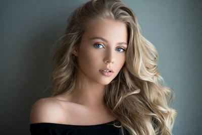 Glamorous portrait with flowing hair