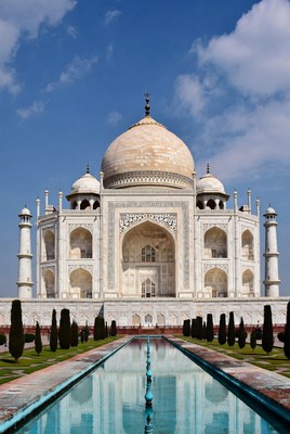 Majestic taj mahal under blue sky