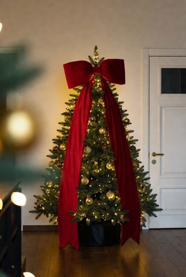Festive christmas tree with red bow