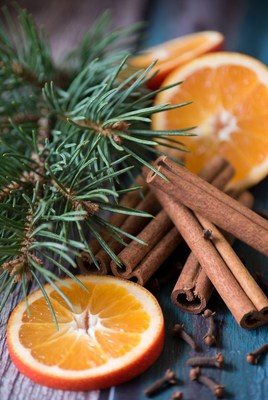 Festive spices with citrus and pine