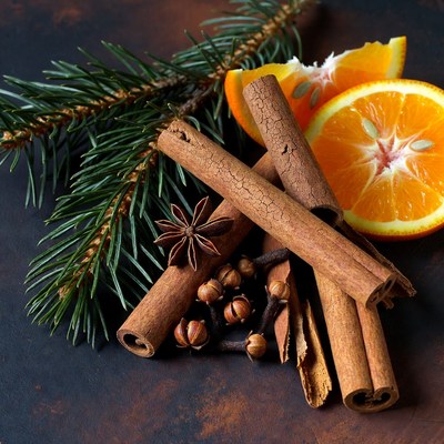Warm spices and citrus blend