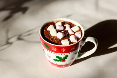 Warm chocolate drink with marshmallows
