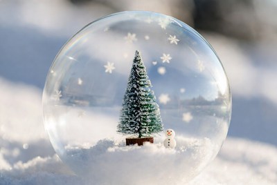 Snow globe with tree and snowman