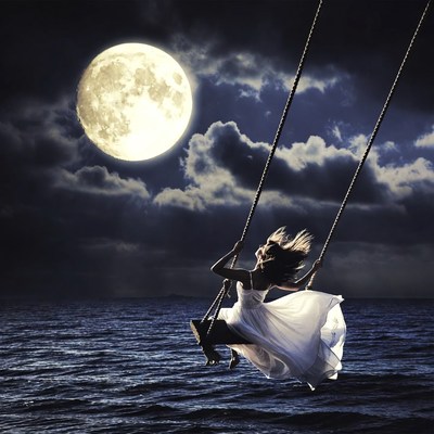 Swinging under the moonlight
