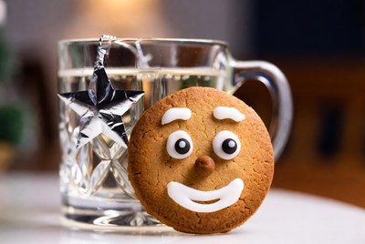 Gingerbread cookie with beverage display