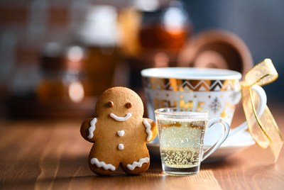 Warm gingerbread and herbal tea moment