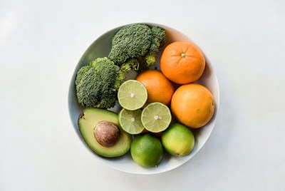 Fresh fruits and vegetables in a bowl