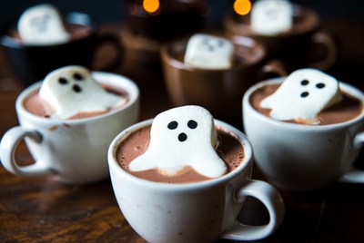 Ghost marshmallows in hot chocolate
