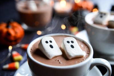 Ghost marshmallows in hot cocoa cups