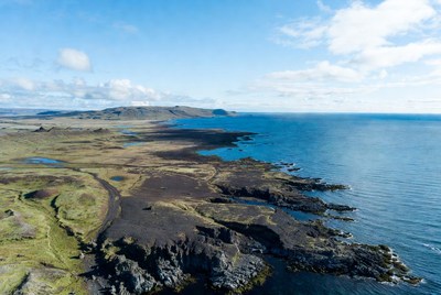 Coastline and water at daytime