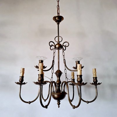 Vintage chandelier with candle lights