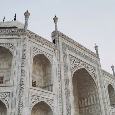 Taj mahal structure at sunset