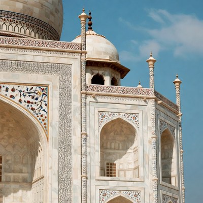 View of taj mahal's architecture and details