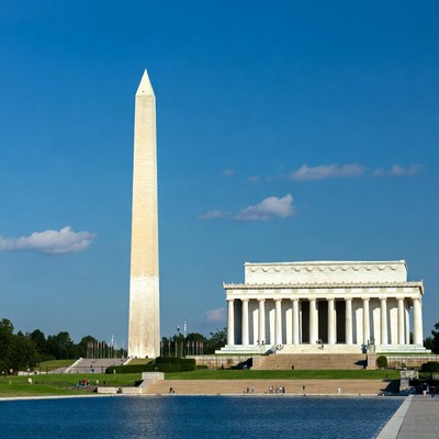 Lincoln memorial and washington monument view