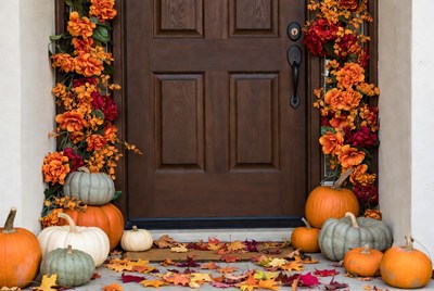 Fall decor at the front door