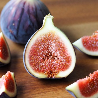 Fresh figs on a wooden table