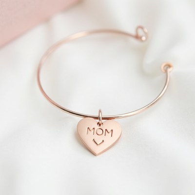 Heart charm bracelet for mothers