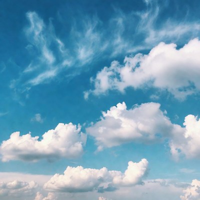 Cloud formations in a clear sky