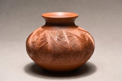 Ceramic pot with detailed design