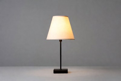 Table lamp with soft light glow