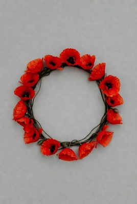 Red poppy flower crown design