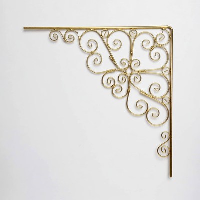 Decorative metal corner bracket design