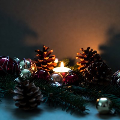 Christmas ornaments pinecones candles