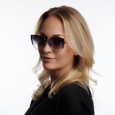 Blonde woman wearing cat-eye sunglasses