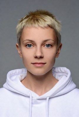 Woman with short blonde hair