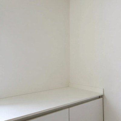 White Corner Kitchen Counter Cabinets