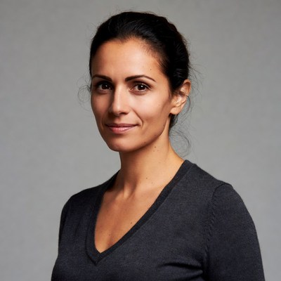 Smiling woman with dark hair