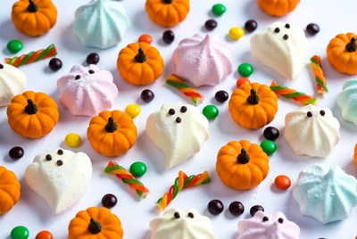 Halloween Marshmallows with Pumpkins and Candies