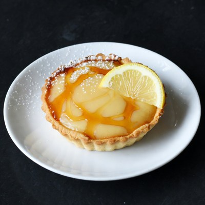 Lemon Tart with Lemon Slice