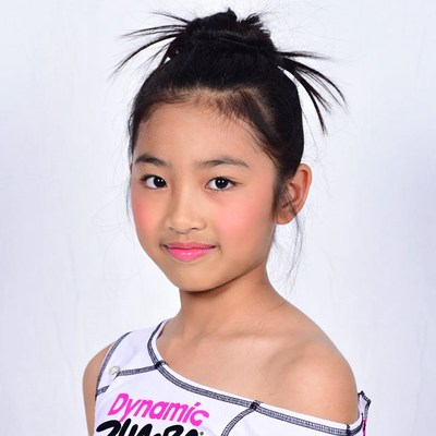 Asian girl in Dynamic tank top