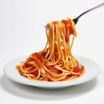 Spaghetti with marinara on fork