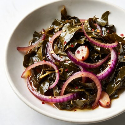 Collard Greens with Onions and Peppers