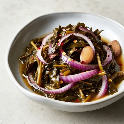 Collard Greens with Onions and Peppers