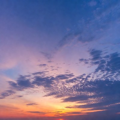 Vibrant Sunset Sky with Clouds
