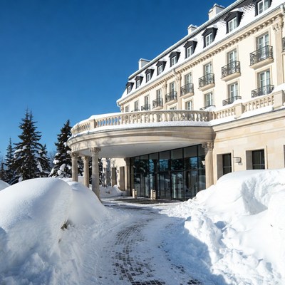 Luxury Hotel in Snowy Mountains